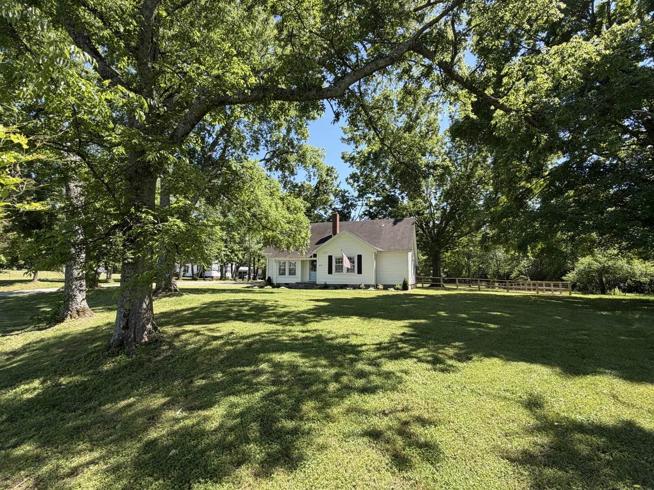 https://bt-photos.global.ssl.fastly.net/nashville/1280_boomver_1_RTC3320361-1.jpg