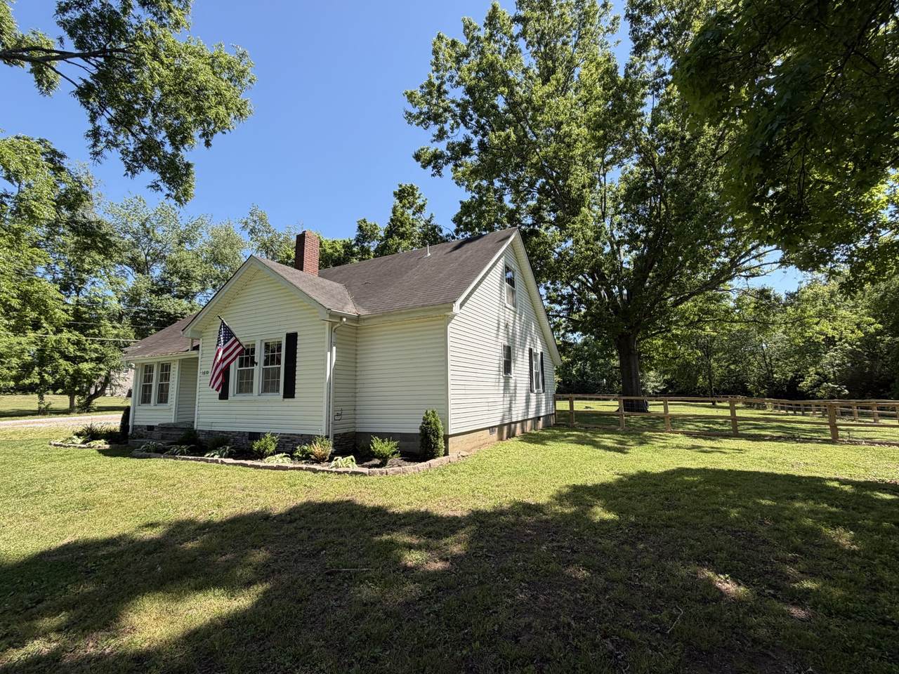 https://bt-photos.global.ssl.fastly.net/nashville/1280_boomver_1_RTC3320361-1.jpg