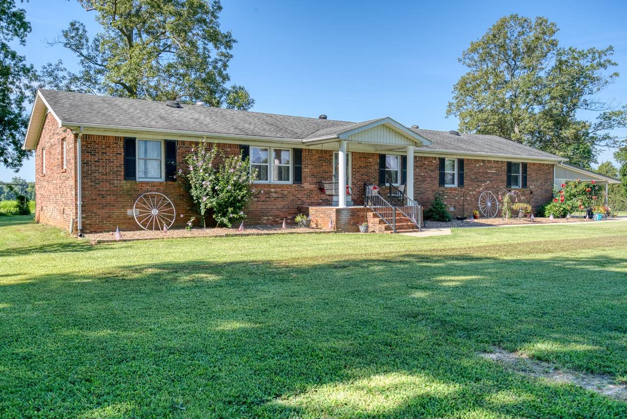 1402 Stuart Chapel Rd - Photo 1