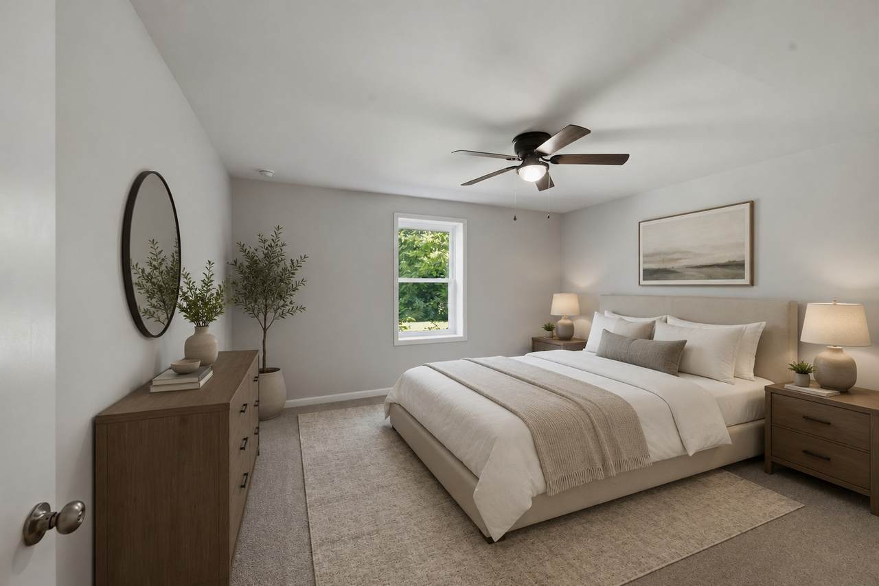 555 N Dupont Ave - Photo 1