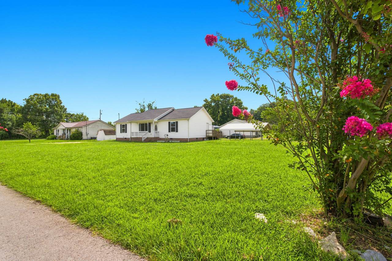 109 Anna Ln - Photo 1