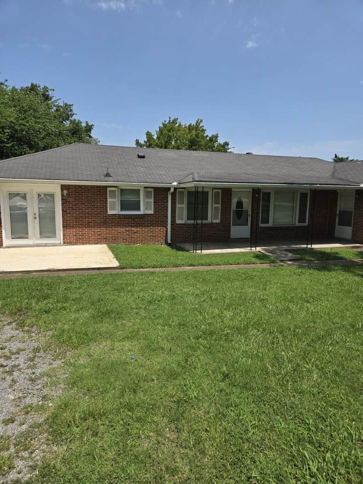 2103 Porter Rd - Photo 1
