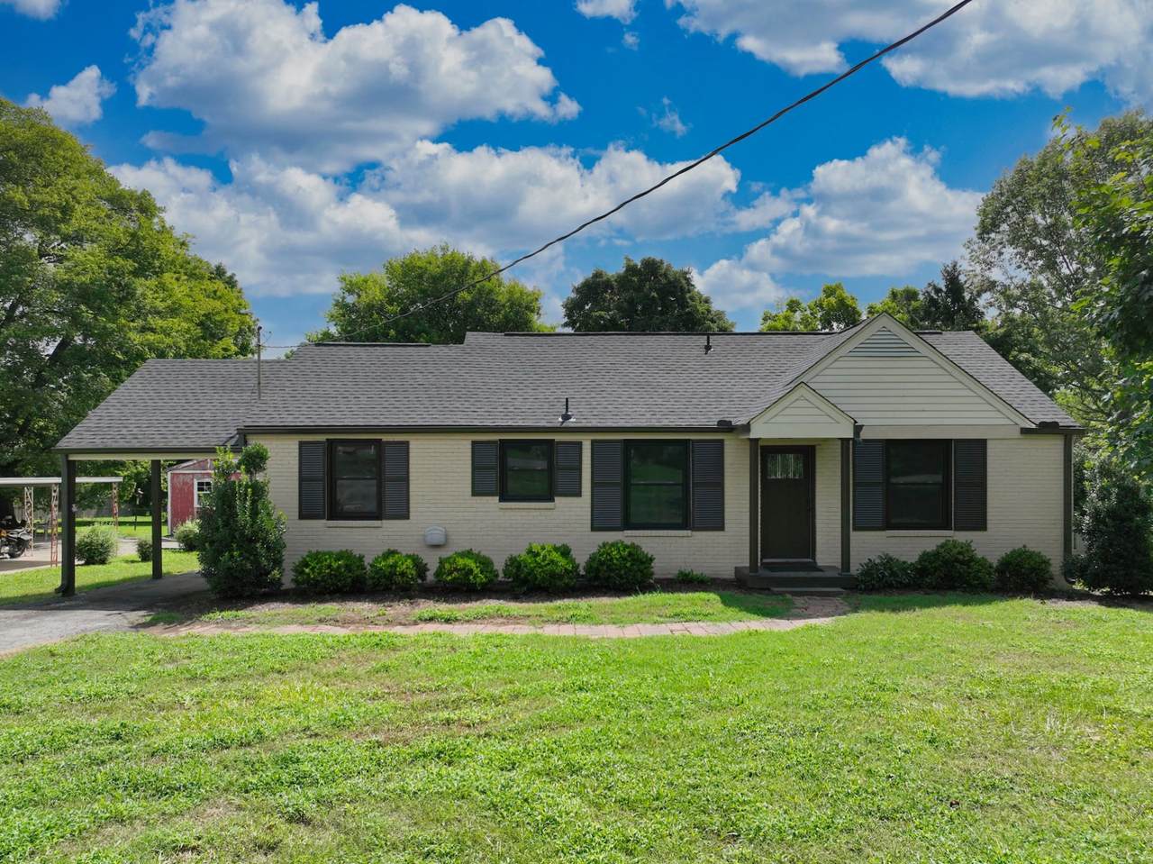 2213 Ridgecrest Dr - Photo 1