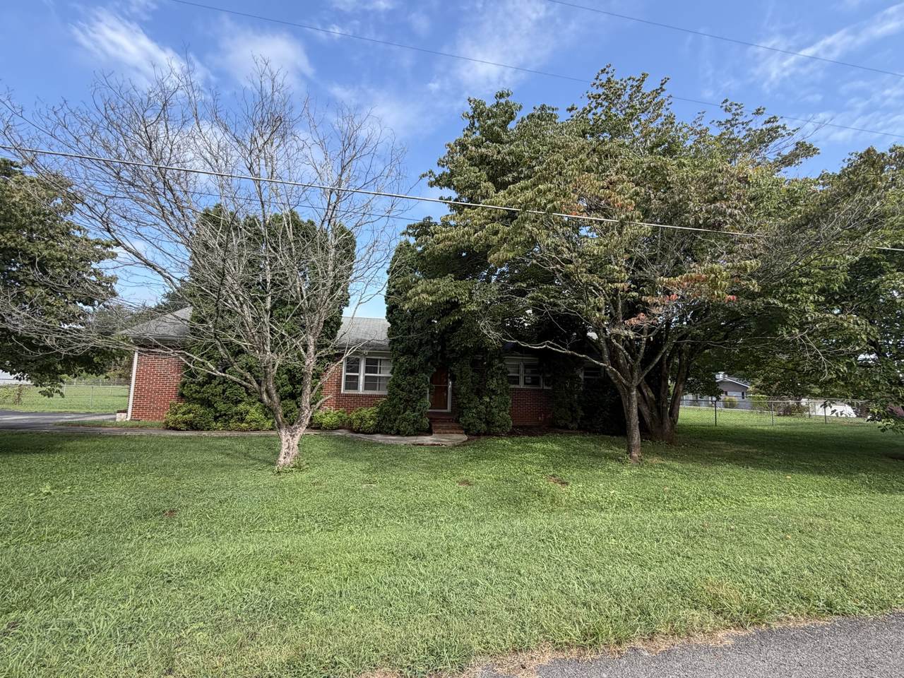 207 Melody Ln - Photo 1