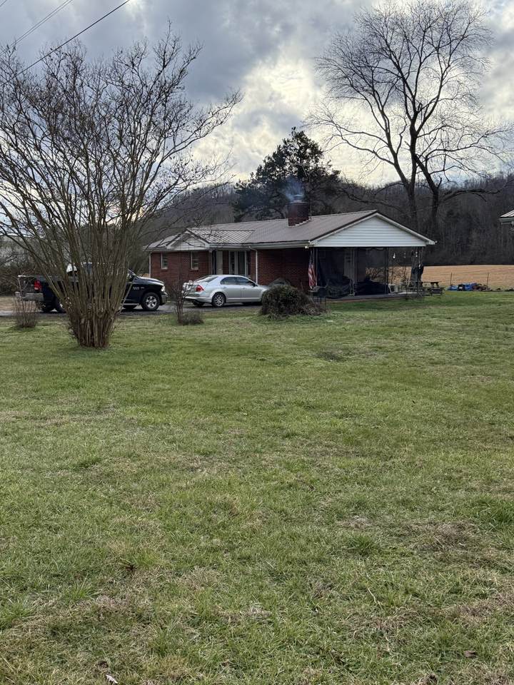 1711 N Grundy Quarles Hwy - Photo 1
