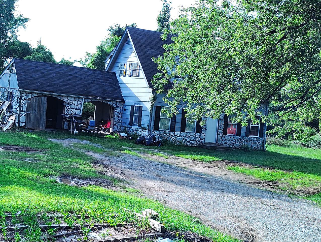 5001 Saundersville Rd - Photo 1