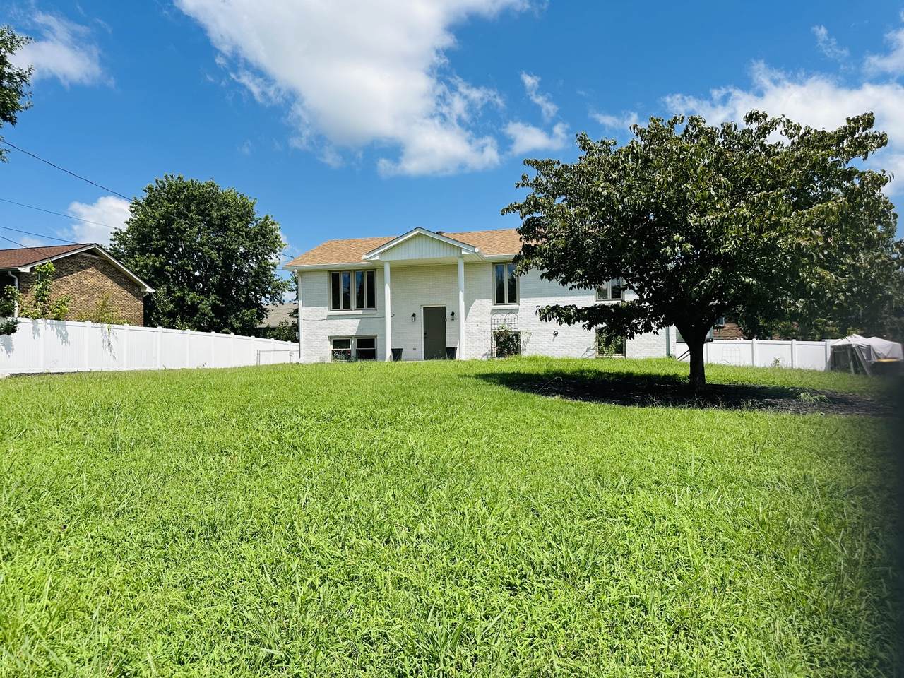307 Bancroft Dr - Photo 1