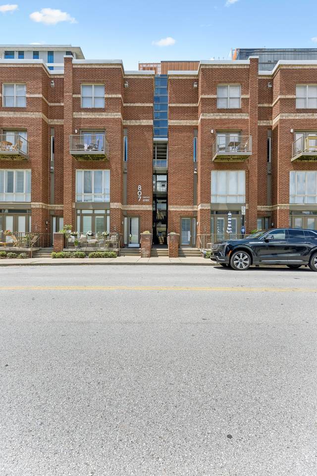 https://bt-photos.global.ssl.fastly.net/nashville/1280_boomver_1_RTC3321990-1.jpg