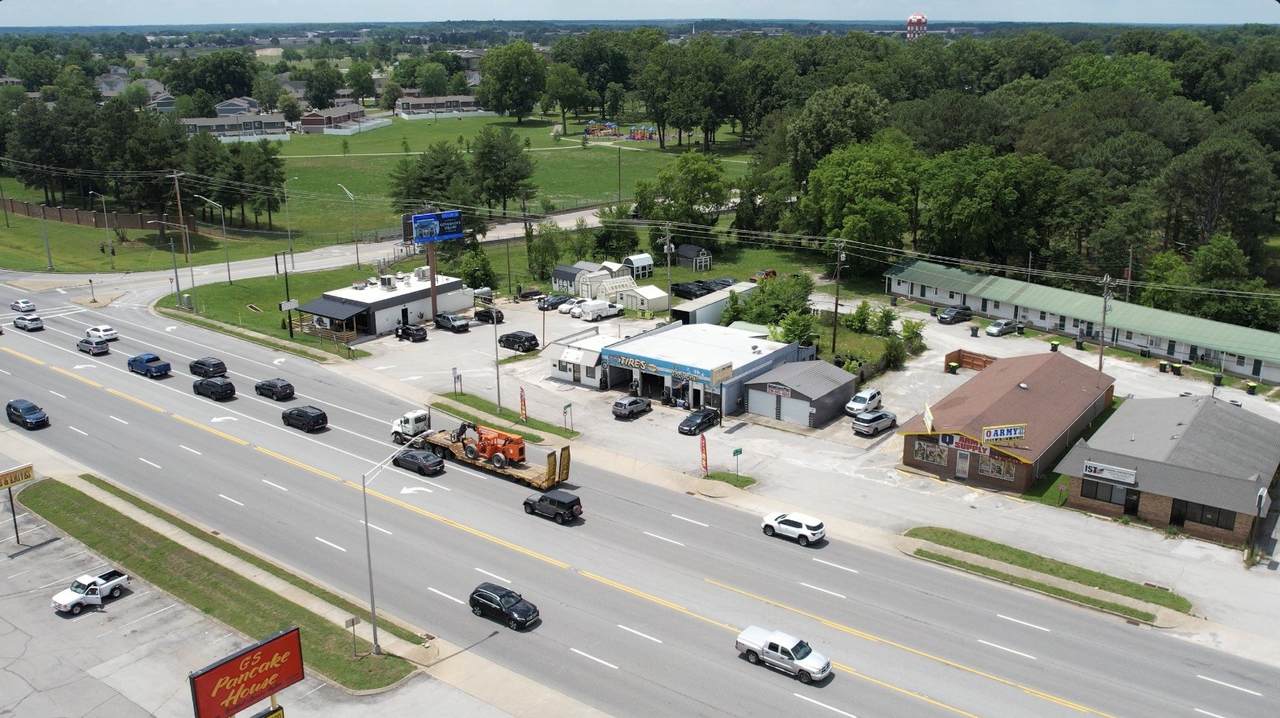 https://bt-photos.global.ssl.fastly.net/nashville/1280_boomver_1_RTC3322392-1.jpg