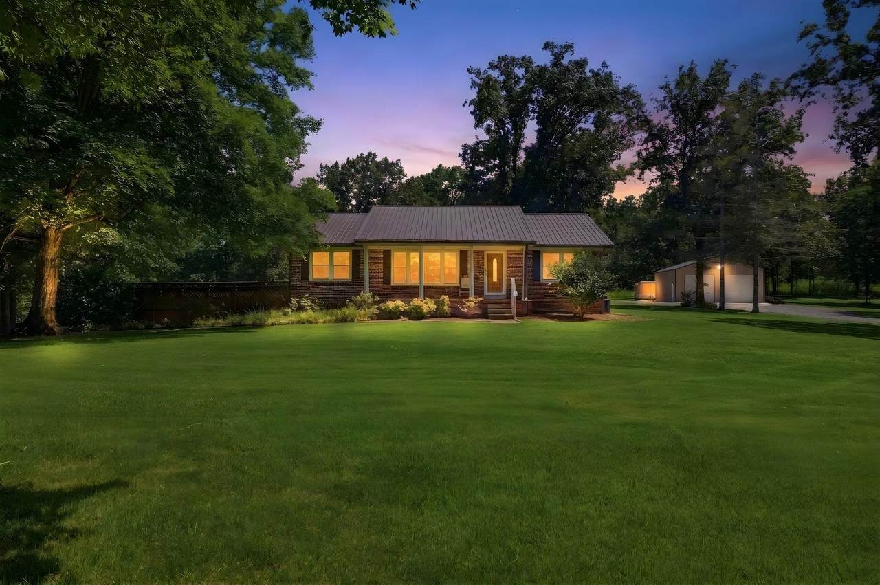 2837 Hopkins Bridge Rd - Photo 1