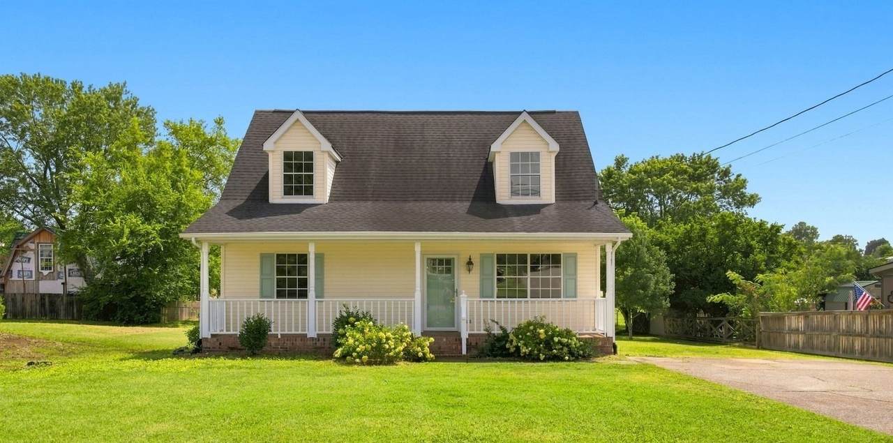 131 E Morris Dr - Photo 1