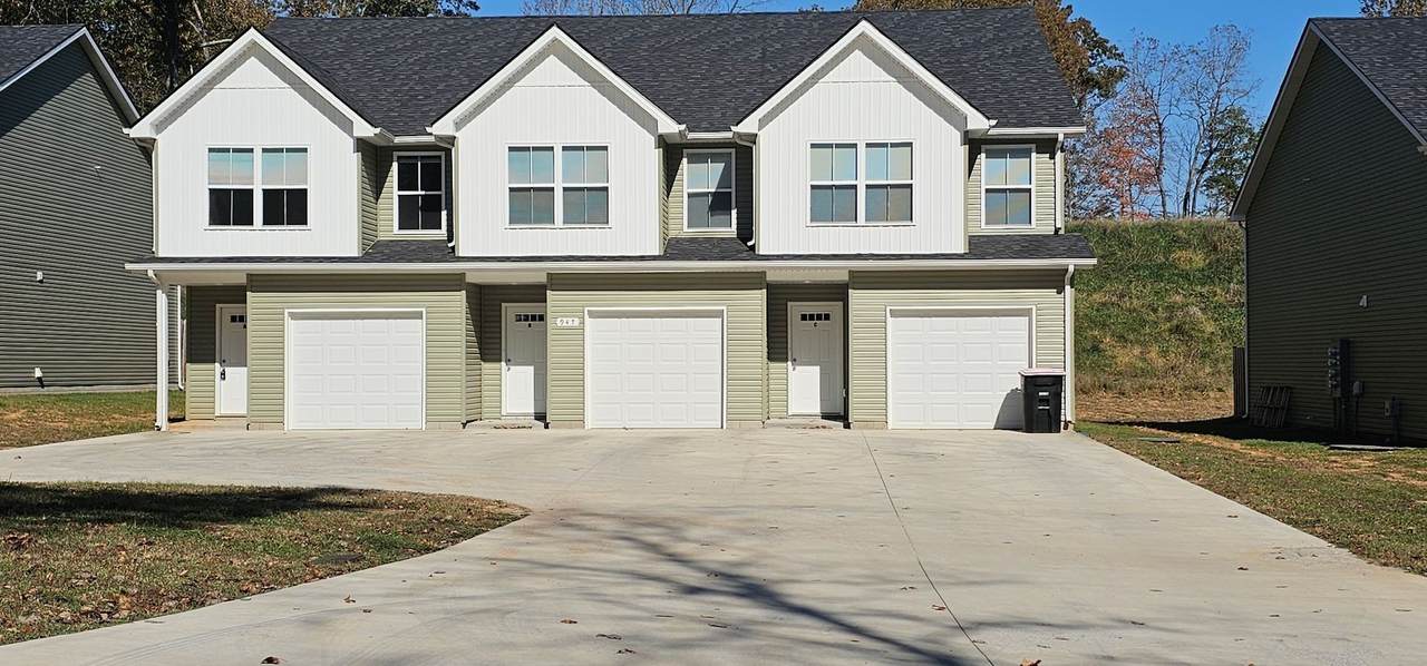 947 Center Rd - Photo 1
