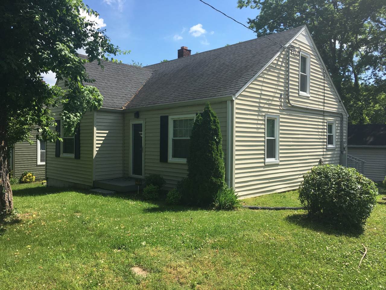 2125 Riverside Dr - Photo 1