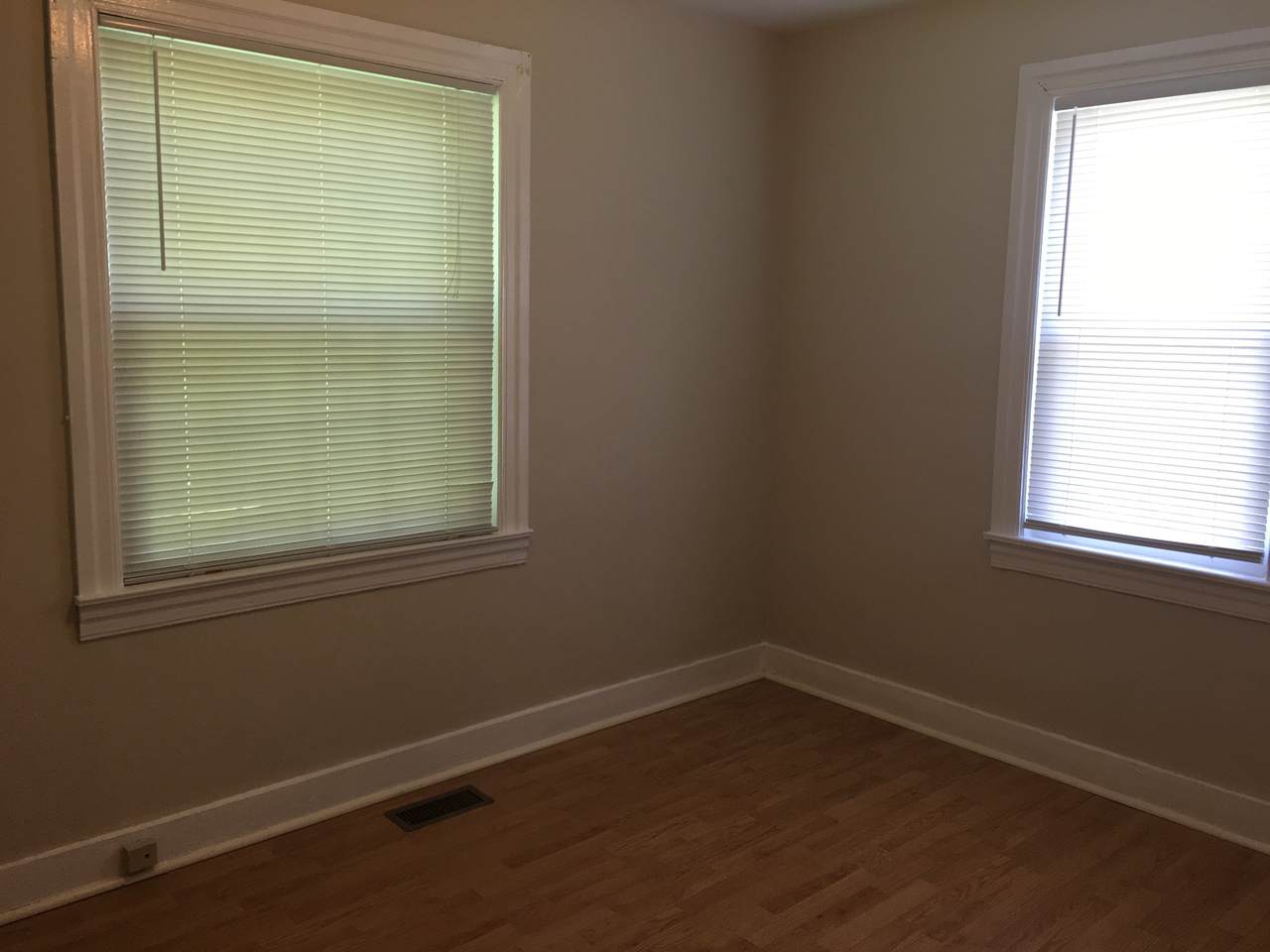https://bt-photos.global.ssl.fastly.net/nashville/1280_boomver_1_RTC3322540-1.jpg