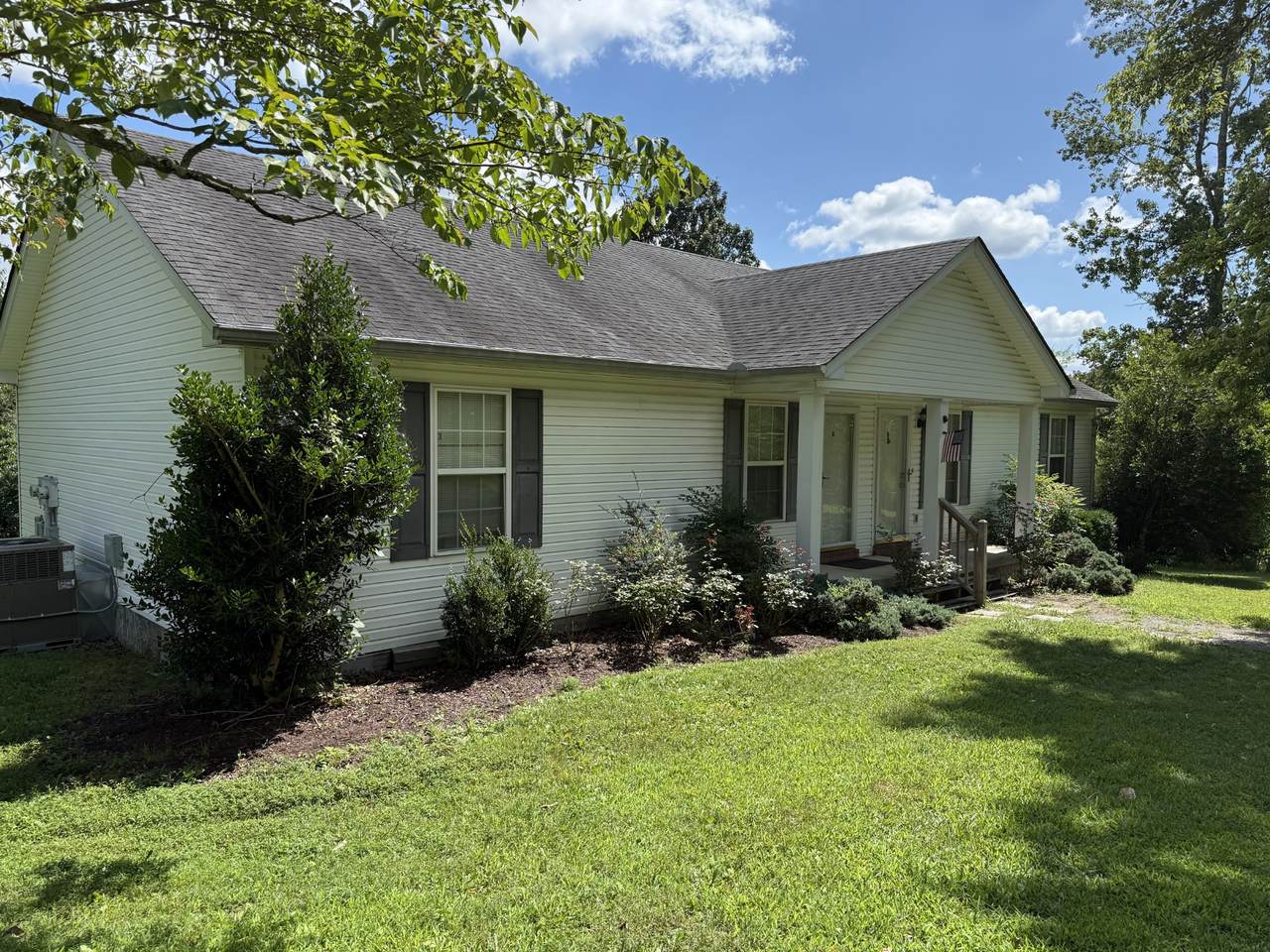 https://bt-photos.global.ssl.fastly.net/nashville/1280_boomver_1_RTC3322554-1.jpg