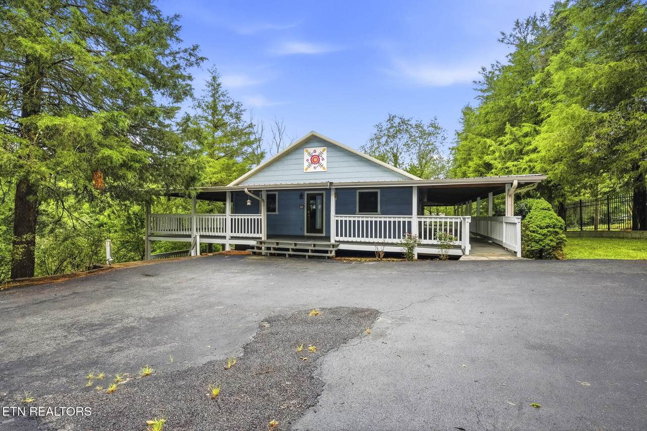 735 Pollard Rd - Photo 1