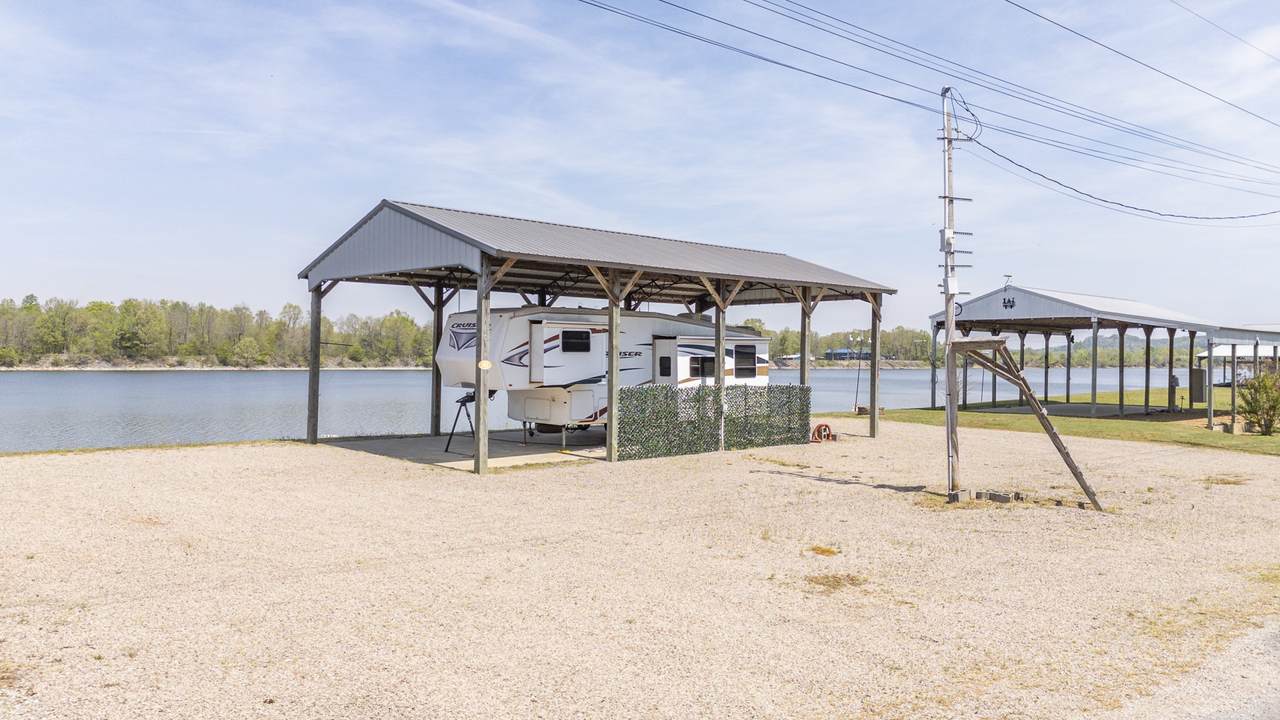 https://bt-photos.global.ssl.fastly.net/nashville/1280_boomver_1_RTC3333516-1.jpg