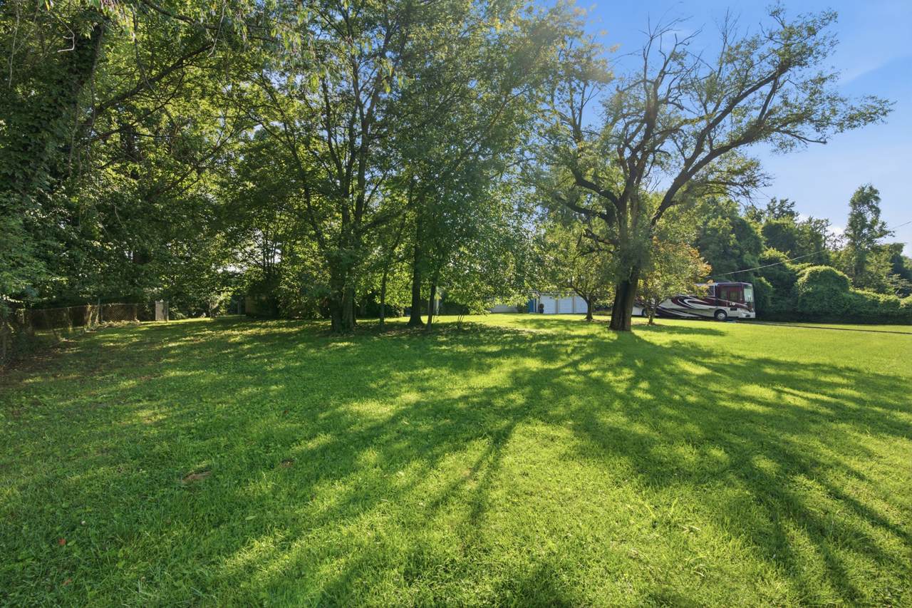 https://bt-photos.global.ssl.fastly.net/nashville/1280_boomver_1_RTC3333609-1.jpg