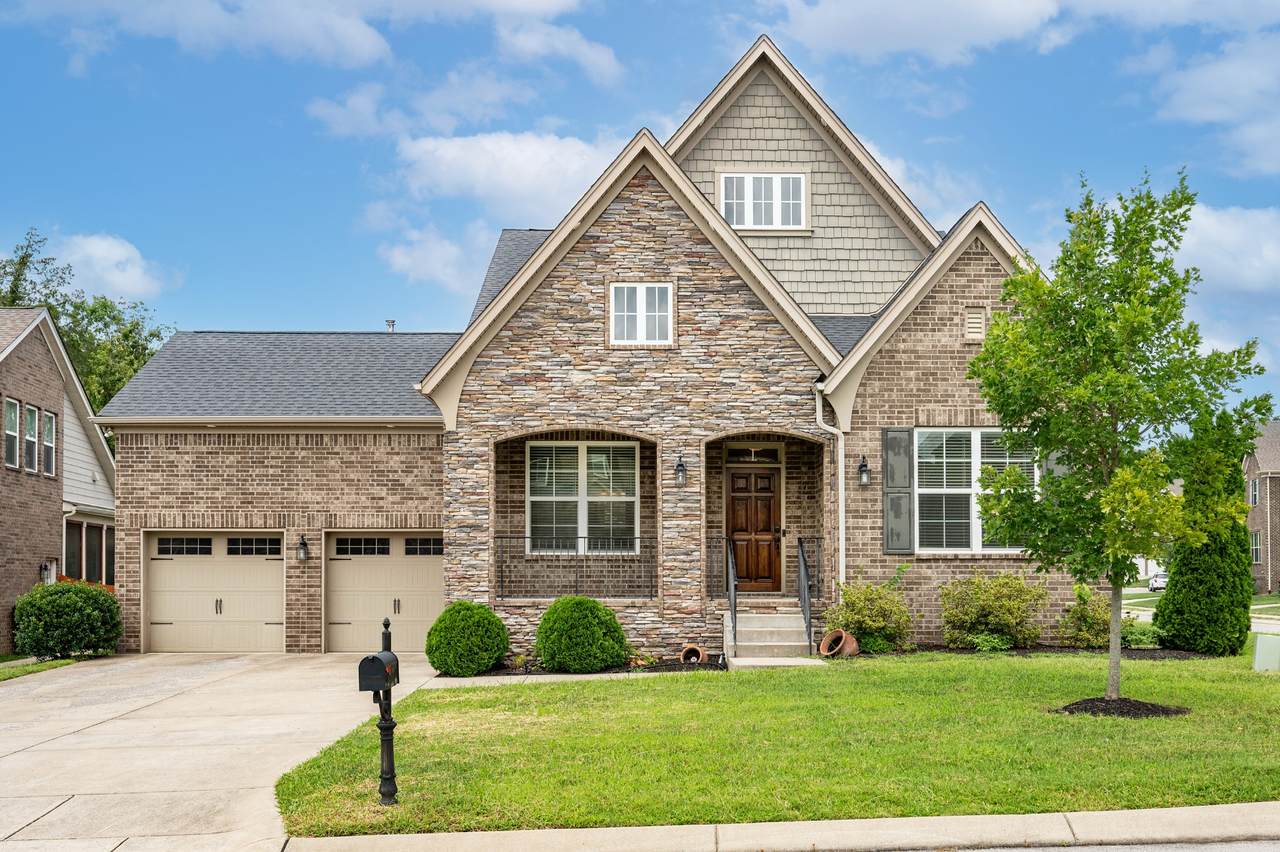 263 Caroline Way - Photo 1