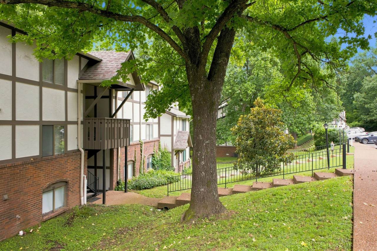 https://bt-photos.global.ssl.fastly.net/nashville/1280_boomver_1_RTC3333813-1.jpg