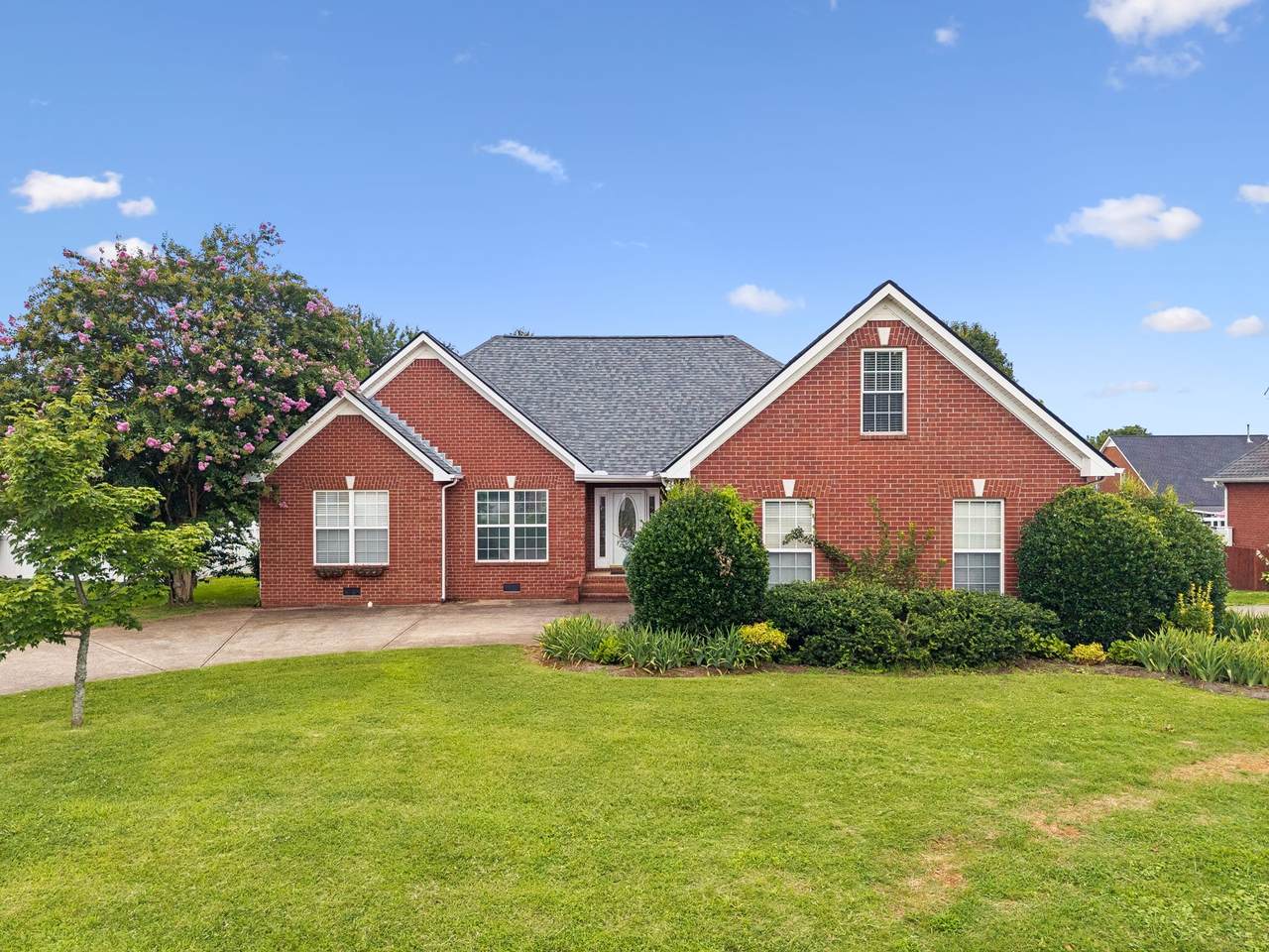 371 Sayre Ln - Photo 1
