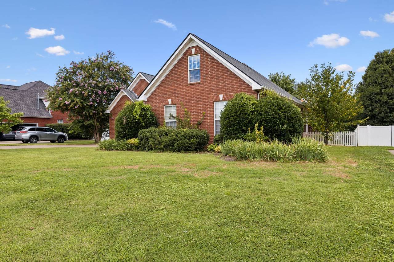 https://bt-photos.global.ssl.fastly.net/nashville/1280_boomver_1_RTC3333816-1.jpg
