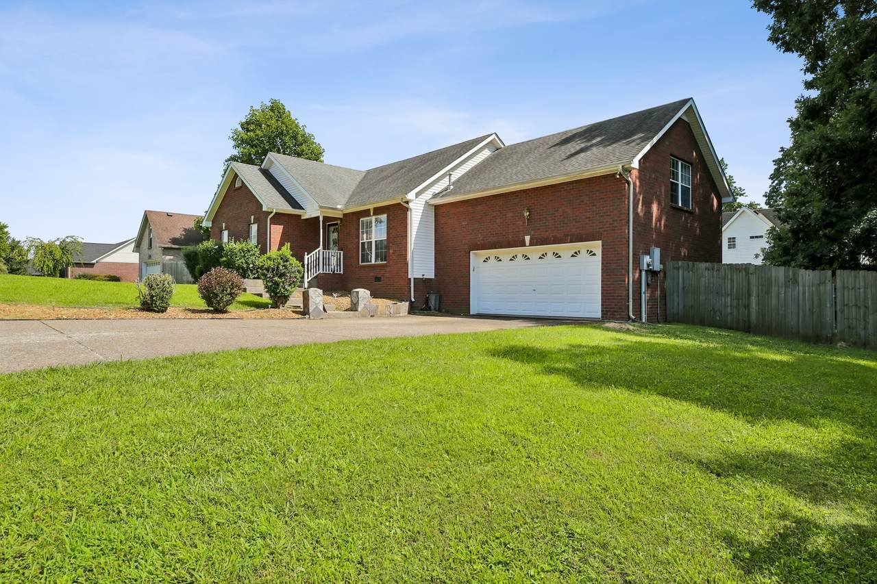 https://bt-photos.global.ssl.fastly.net/nashville/1280_boomver_1_RTC3333843-1.jpg