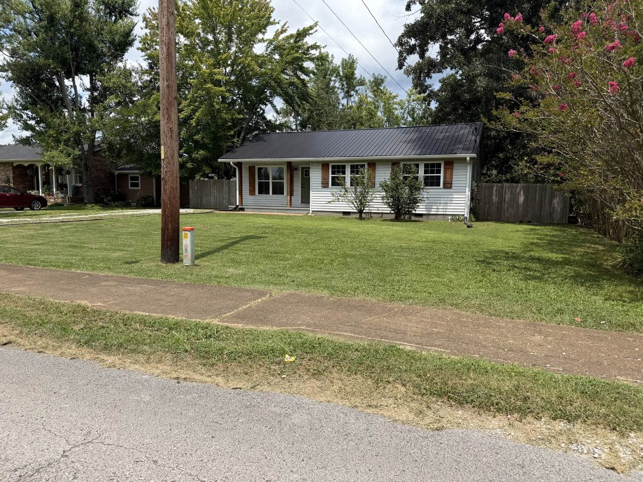 https://bt-photos.global.ssl.fastly.net/nashville/1280_boomver_1_RTC3333865-1.jpg