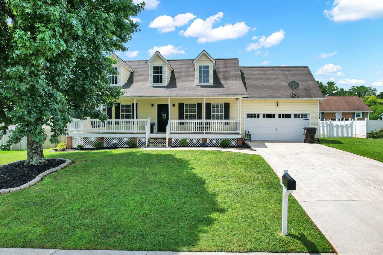 1762 Ne Autumn Drive - Photo 1