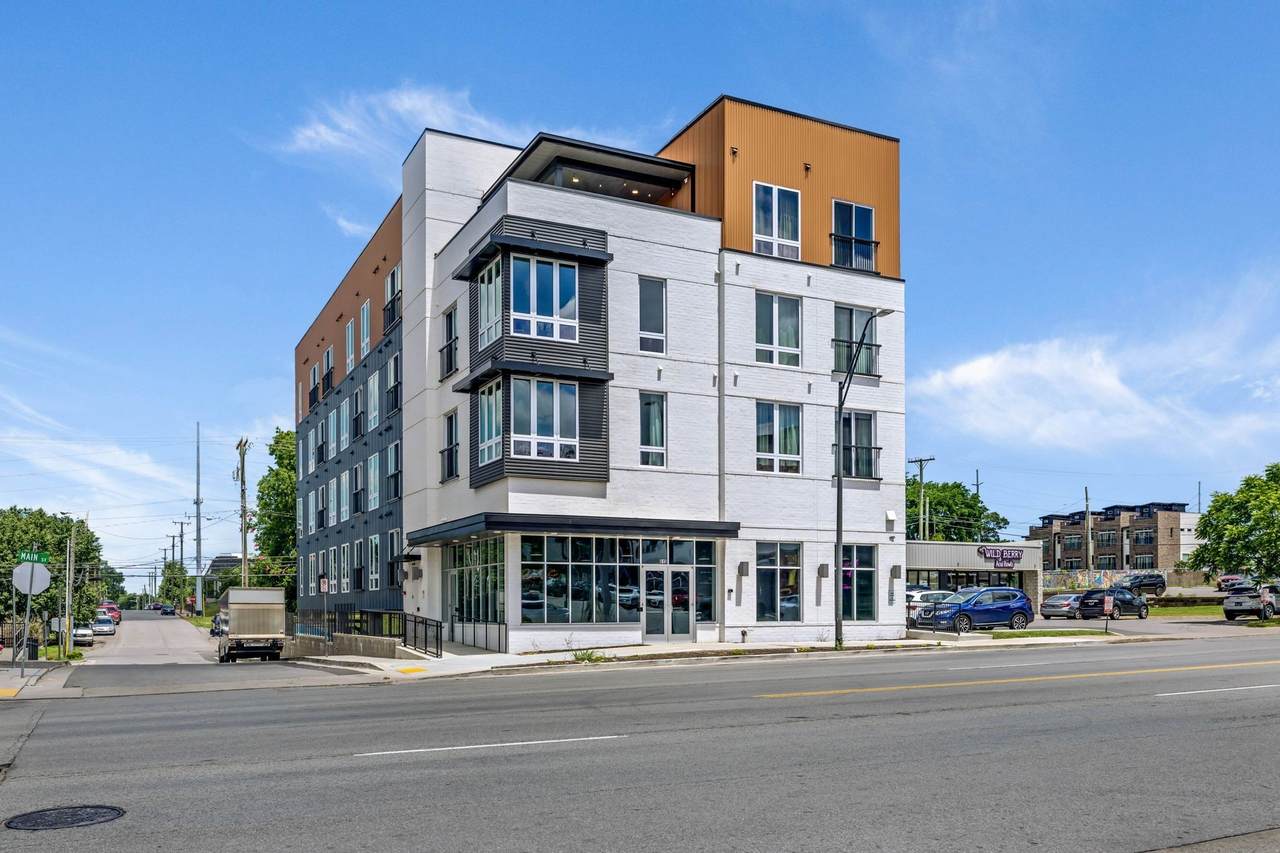 815 Main St - Photo 1