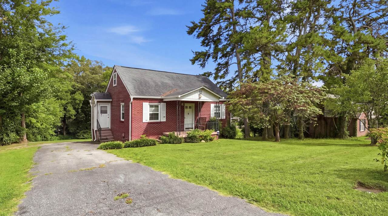416 Broughton Street - Photo 1