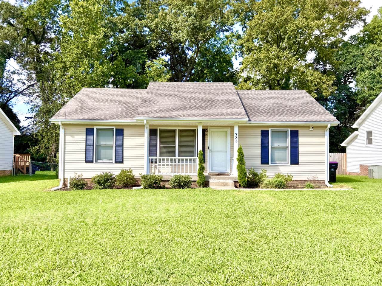 783 Princeton Cir - Photo 1