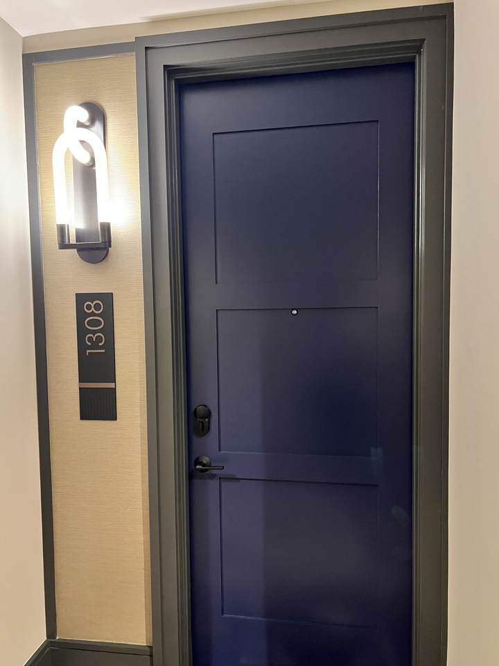 930 Commerce St - Photo 1
