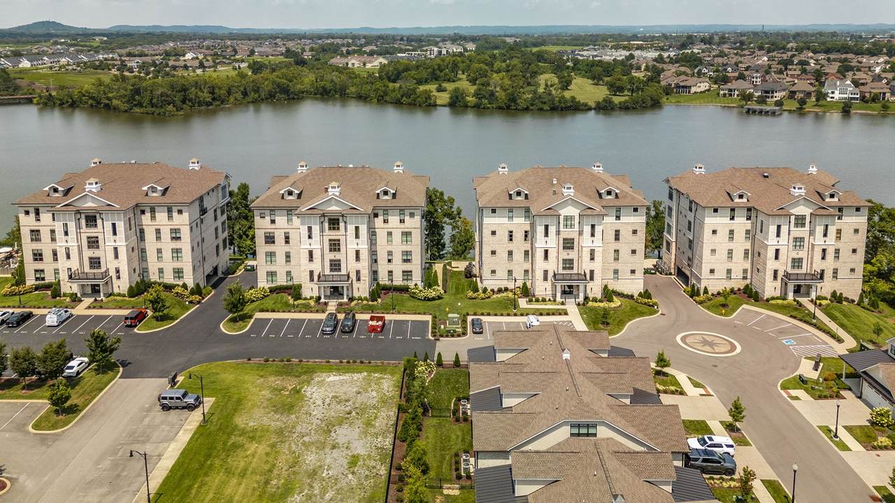 https://bt-photos.global.ssl.fastly.net/nashville/1280_boomver_1_RTC3336029-1.jpg