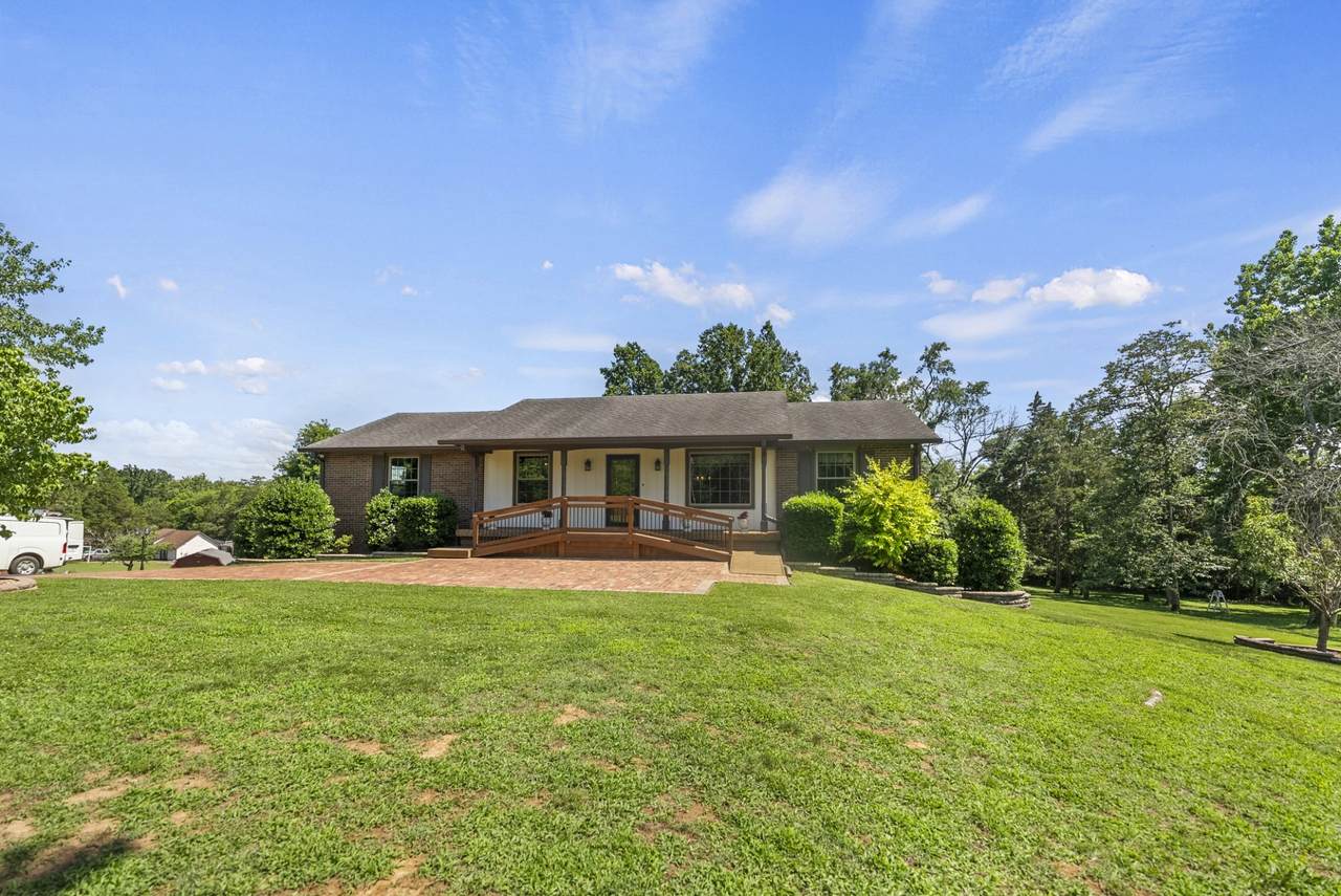 https://bt-photos.global.ssl.fastly.net/nashville/1280_boomver_1_RTC3336067-1.jpg
