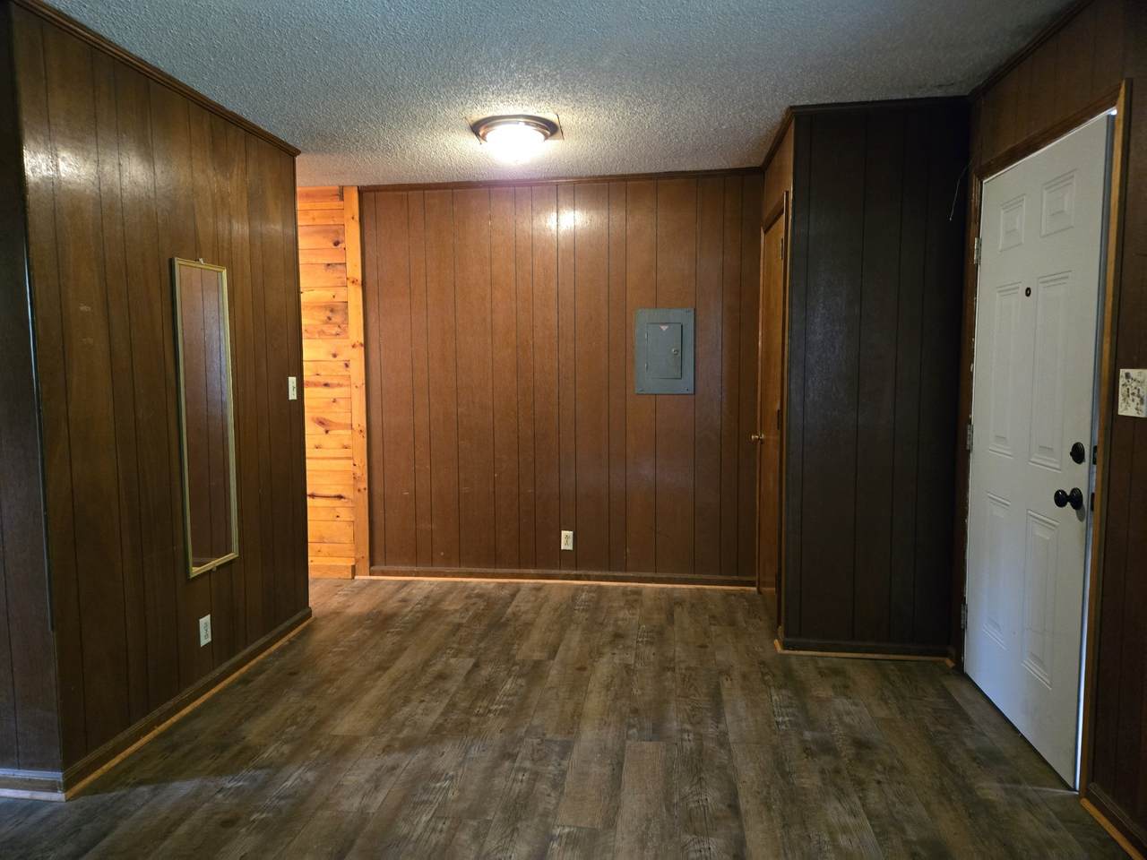 https://bt-photos.global.ssl.fastly.net/nashville/1280_boomver_1_RTC3336077-1.jpg
