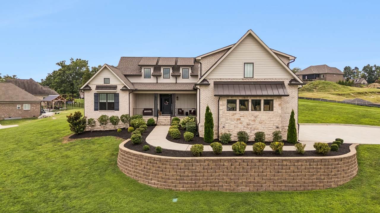 1211 Ballentrace Blvd - Photo 1