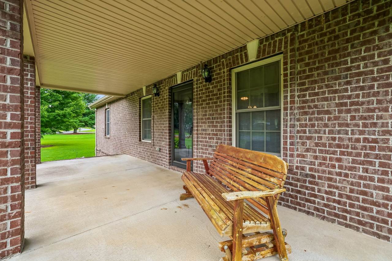 https://bt-photos.global.ssl.fastly.net/nashville/1280_boomver_1_RTC3336328-1.jpg
