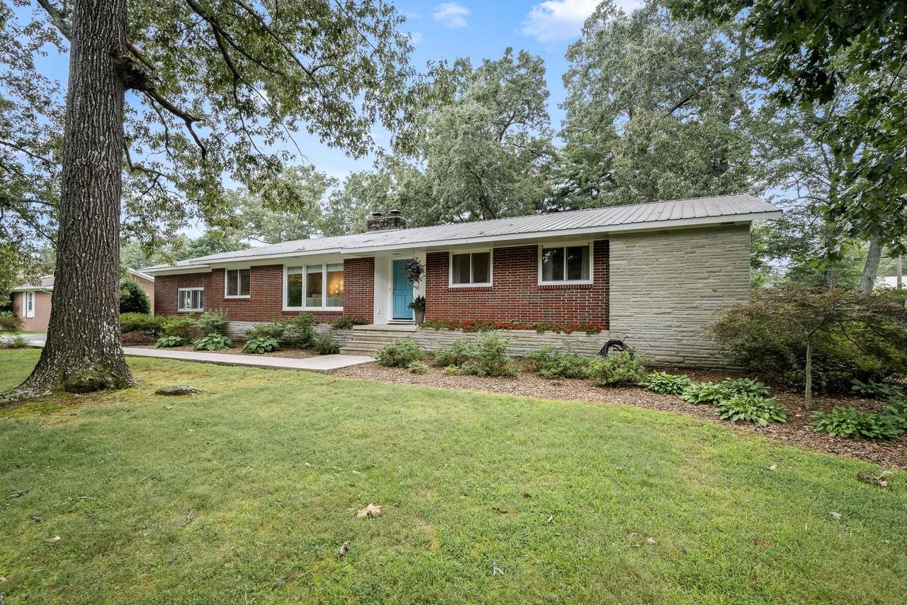 105 Westwood Drive - Photo 1