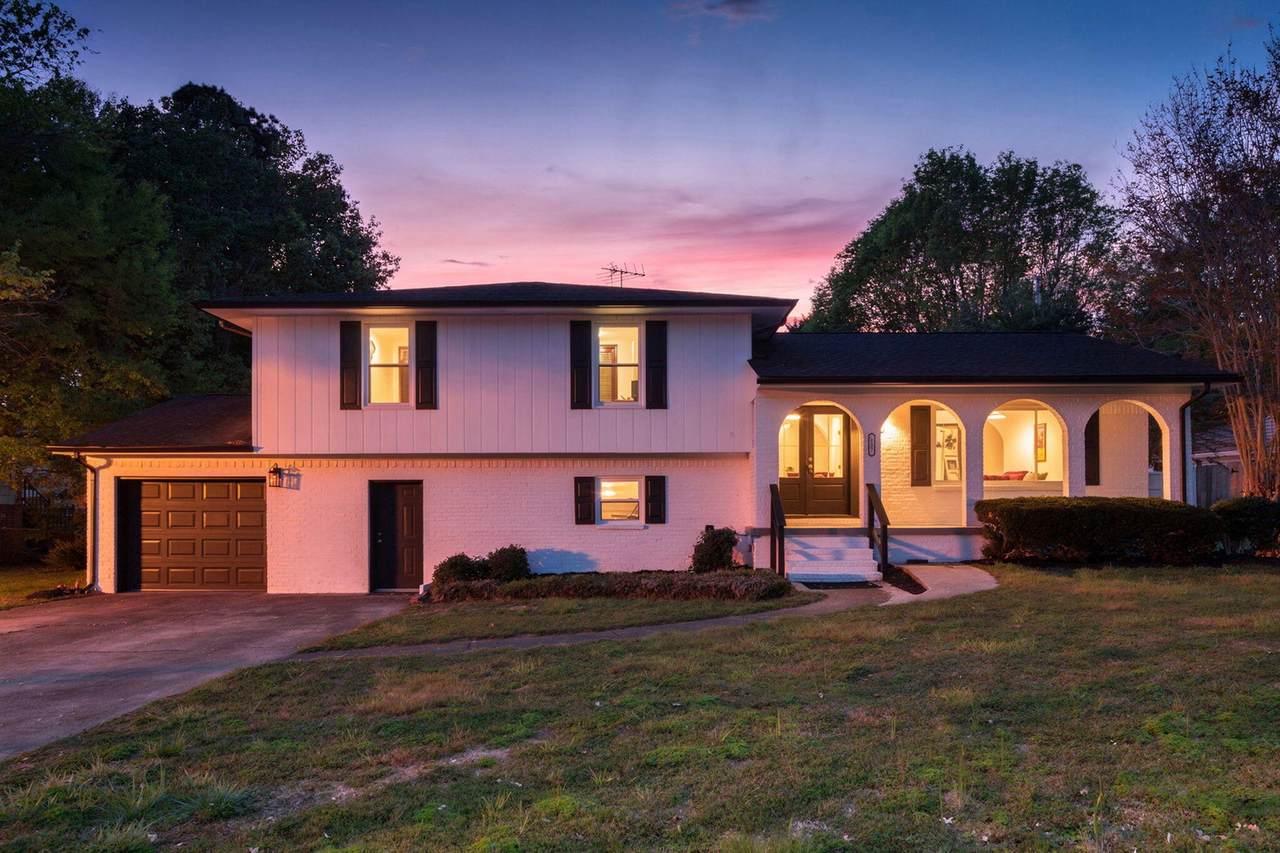 157 Mapleton Drive - Photo 1