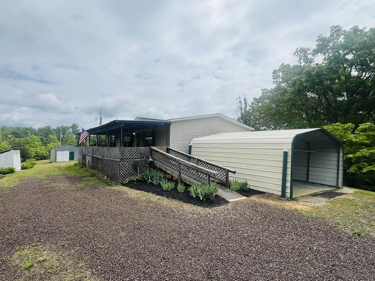 105 Lola Drive - Photo 1