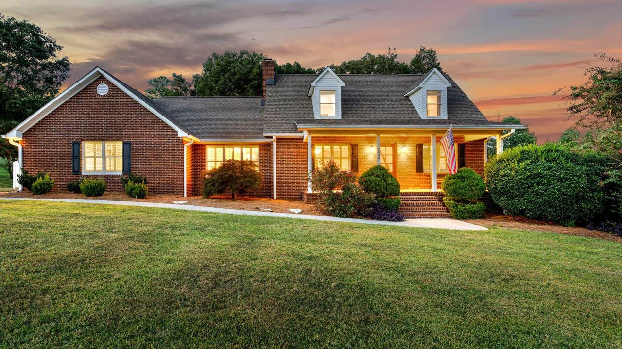 3046 Hawthorne Street - Photo 1