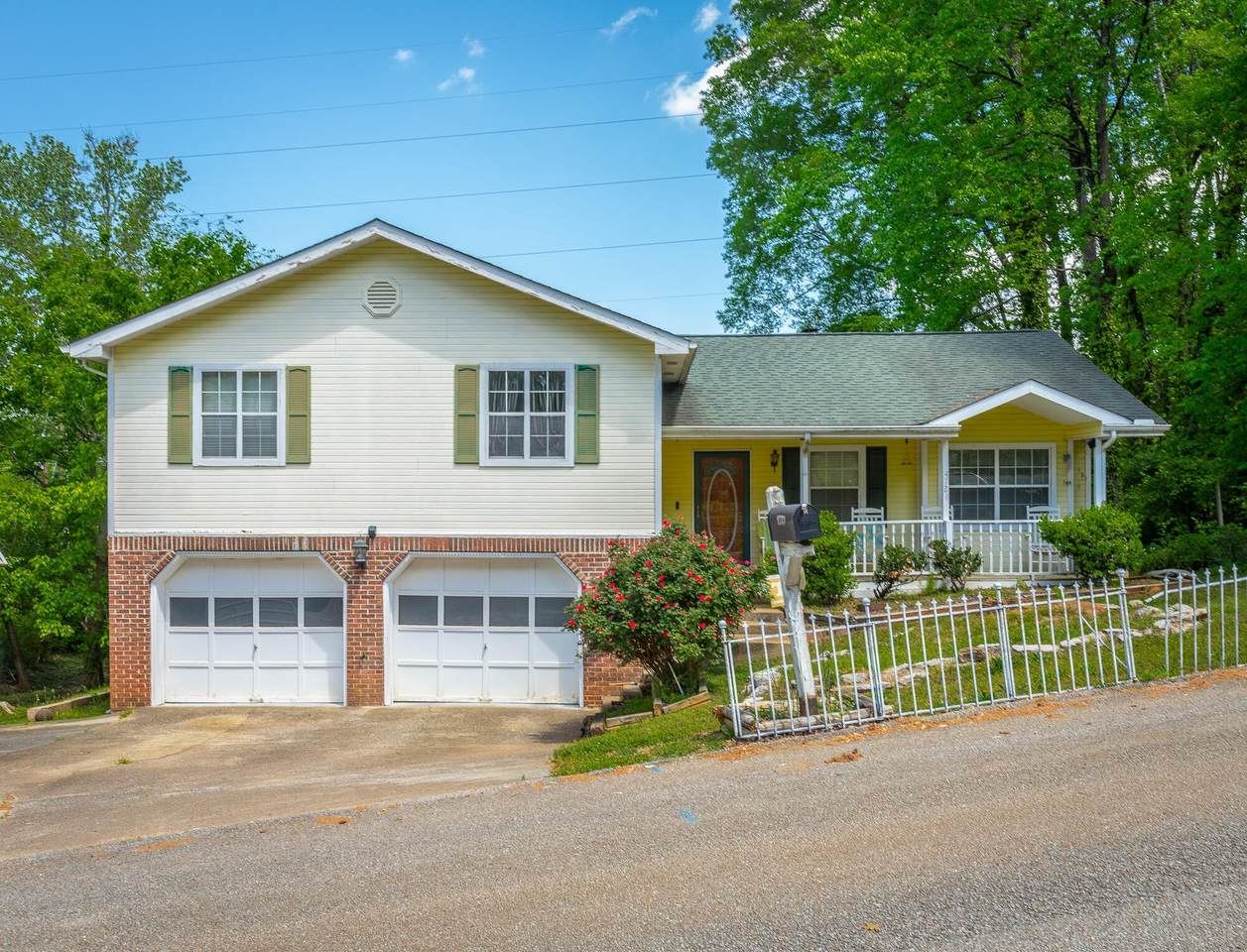 4721 Briarwood Circle - Photo 1