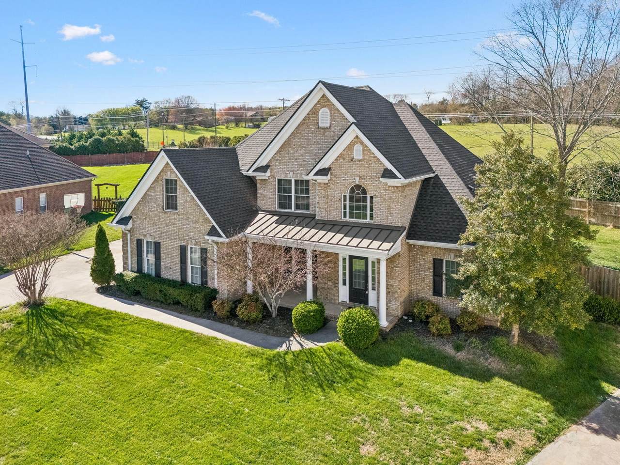 10421 Laurel Pointe Lane - Photo 1