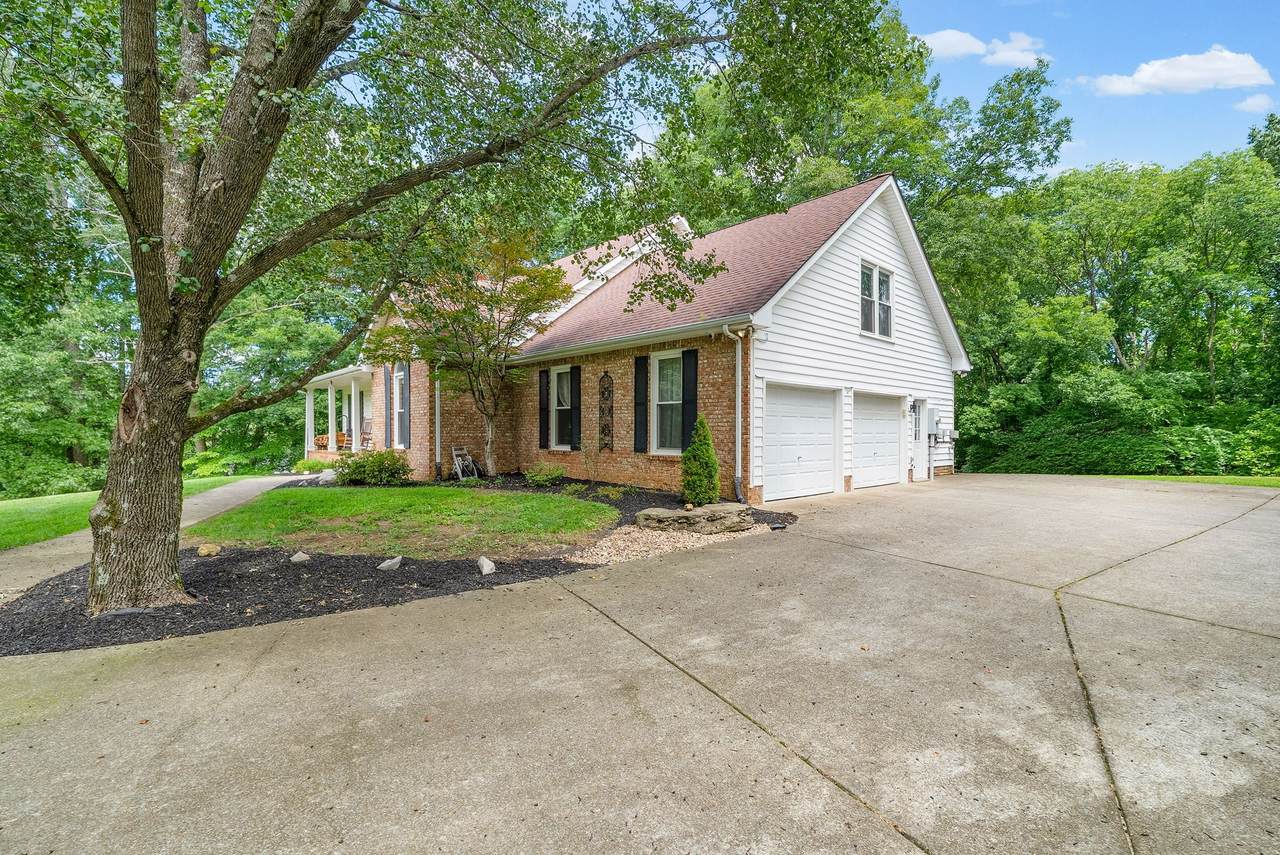 https://bt-photos.global.ssl.fastly.net/nashville/1280_boomver_1_RTC3347201-1.jpg