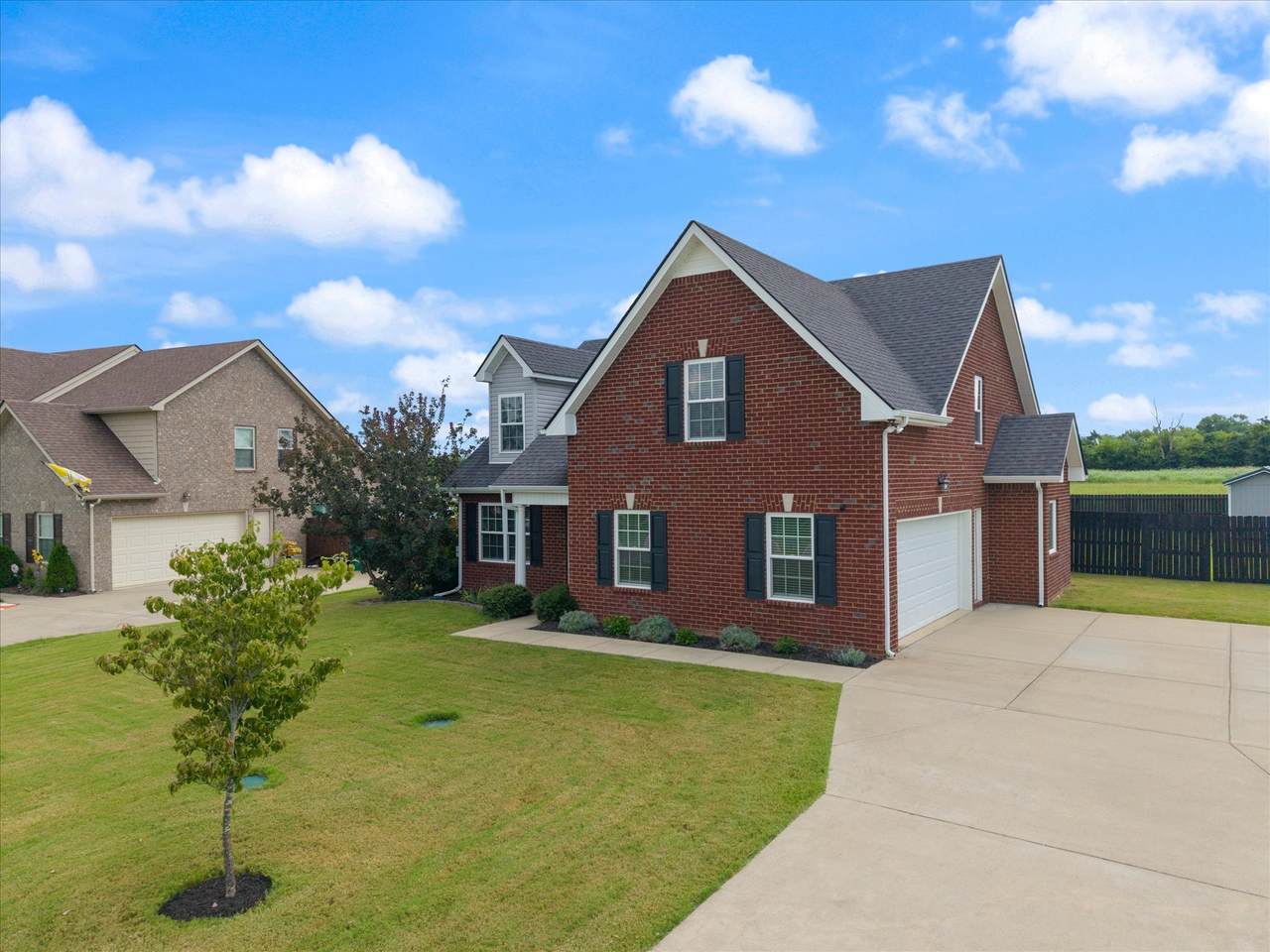 https://bt-photos.global.ssl.fastly.net/nashville/1280_boomver_1_RTC3391169-1.jpg