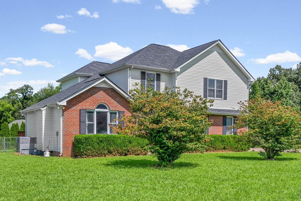 2923 Heatherfield Dr - Photo 1