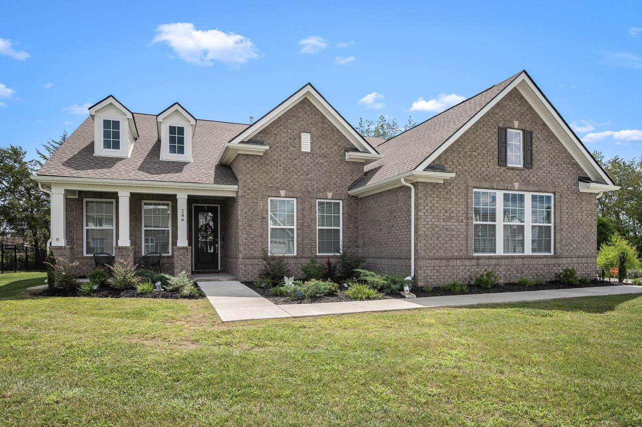 206 Veneto Dr - Photo 1