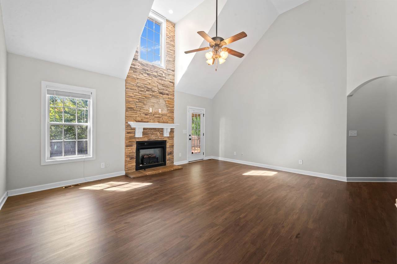 https://bt-photos.global.ssl.fastly.net/nashville/1280_boomver_1_RTC3499568-1.jpg