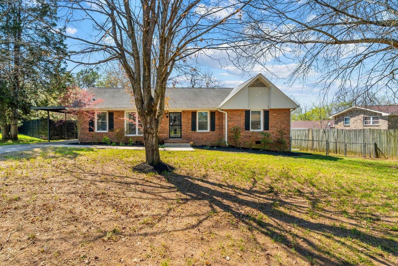604 Highland View Ct - Photo 1